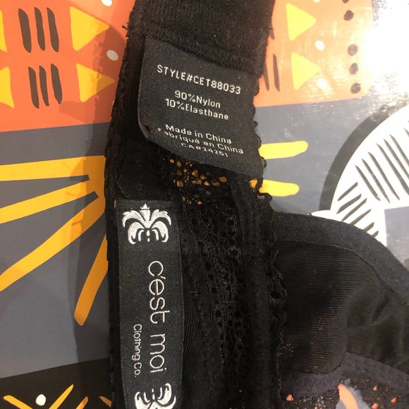 C'est Moi Black Lace Bralette - Picture 2 of 3